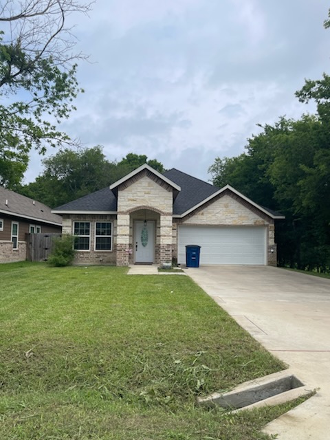 Images Marilyn Tarver Real Estate (Brokered By: RE/MAX Trinity/Cross Country)