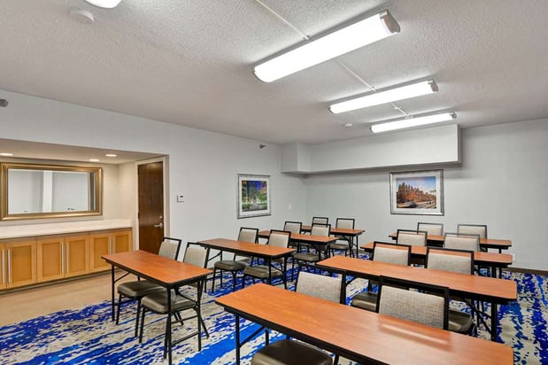 Images Hampton Inn State College