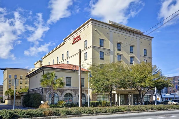 Images Hampton Inn & Suites Savannah Historic District