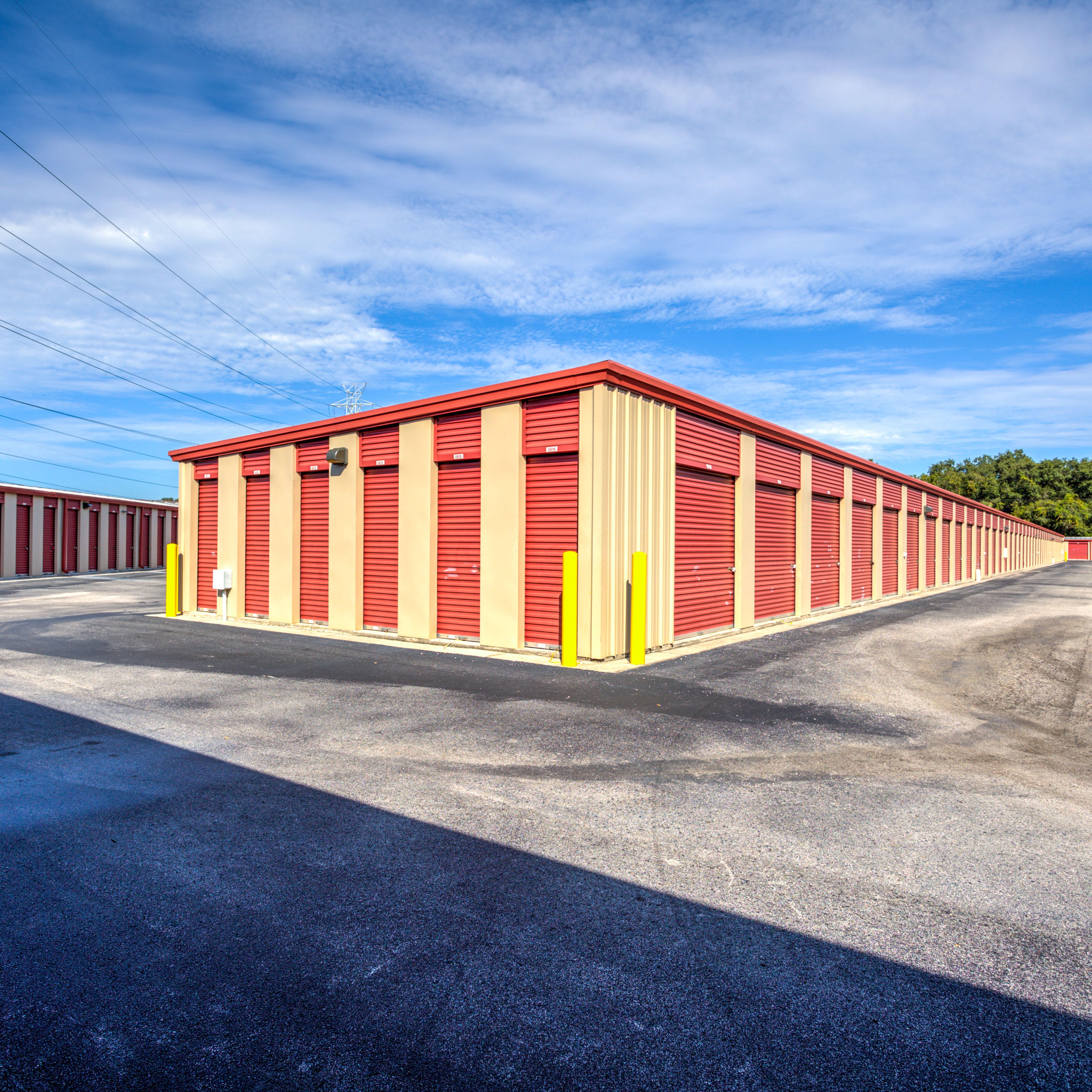 SS - Tampa - Drive-up Storage Units