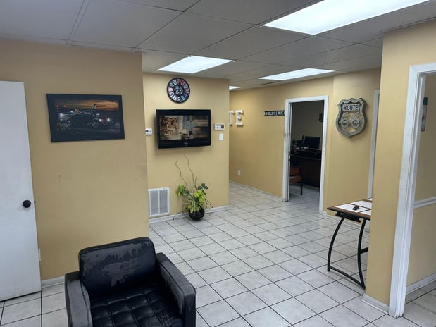 Images Elite Motors - Mobile Car Dealership