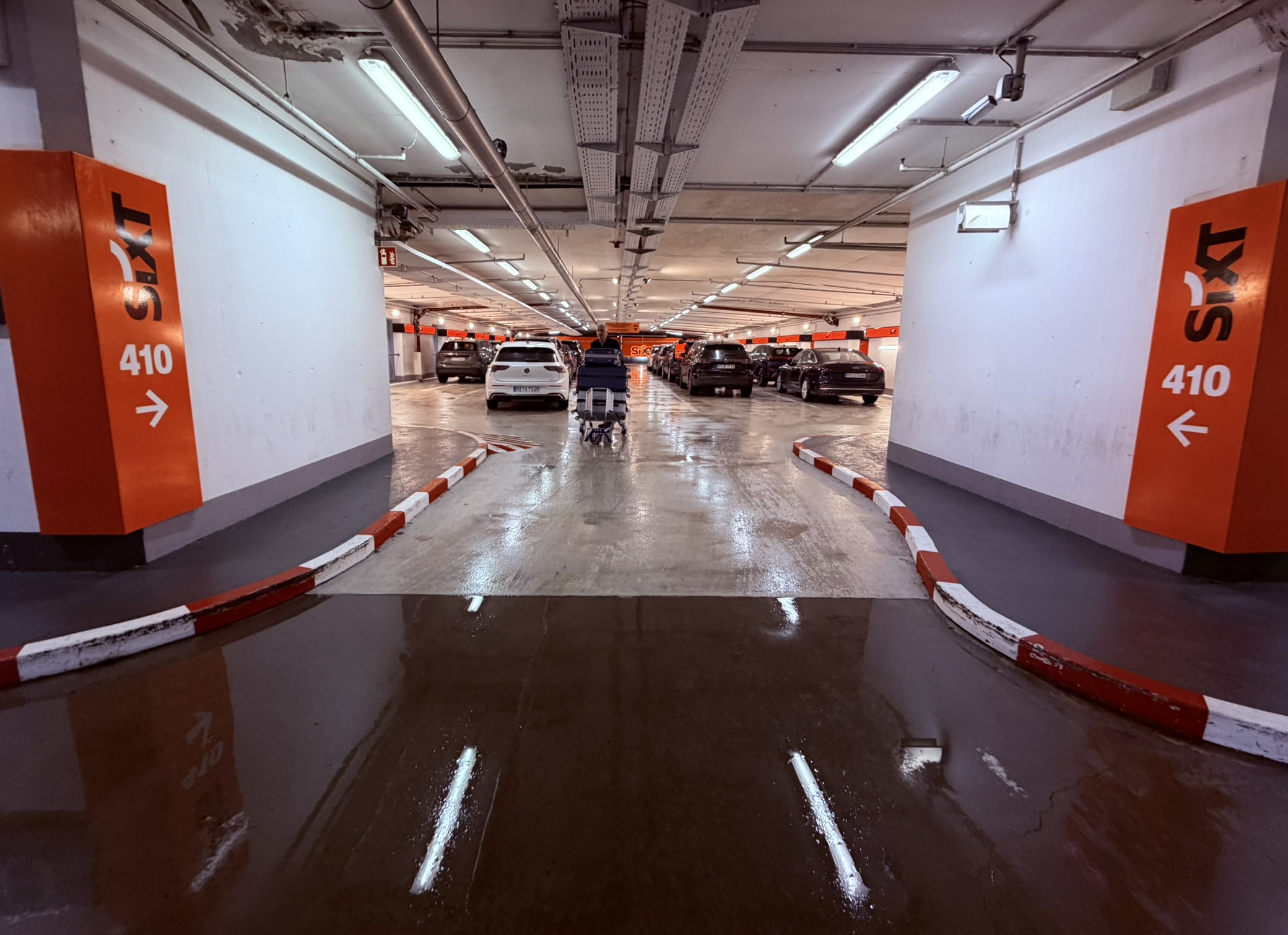 Bild 9 SIXT Car Return Frankfurt Airport in Frankfurt am Main