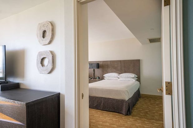 Images Embassy Suites by Hilton Waikiki Beach Walk