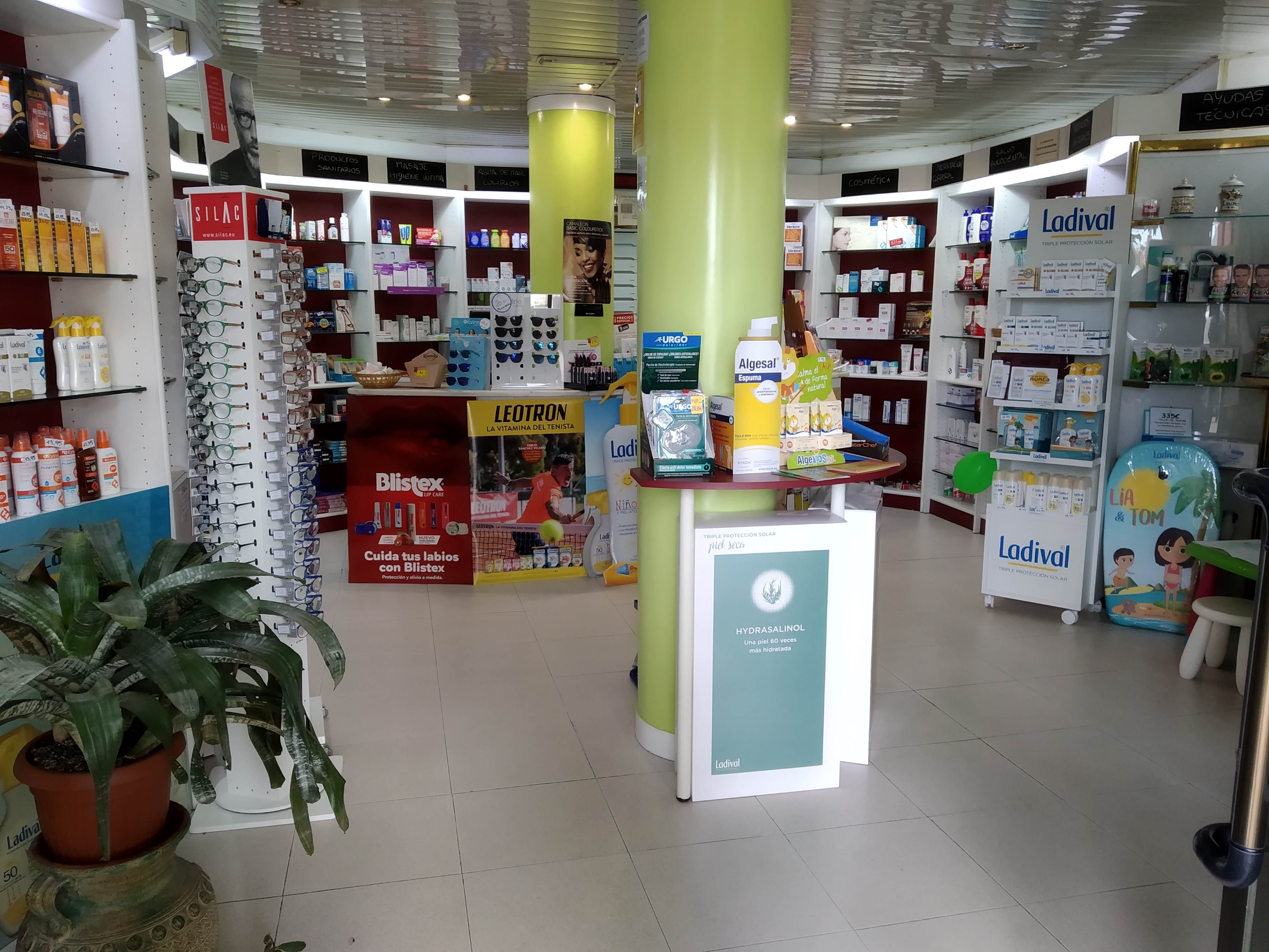 Images Farmacia Sáez Ciudad