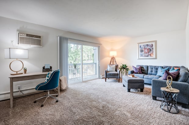 Images Lakeshore Drive Apartment Homes