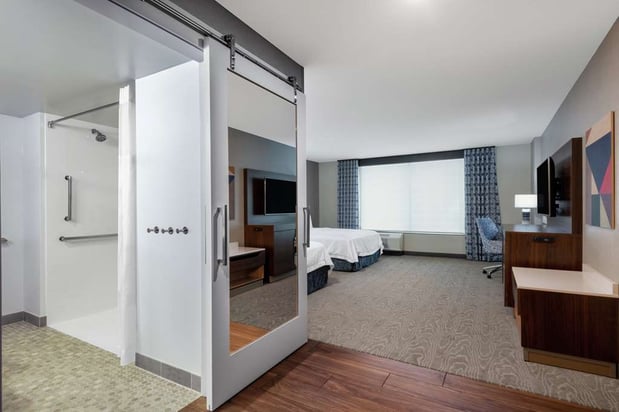 Images Hampton Inn & Suites Fort Wayne Downtown