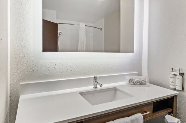 Images Holiday Inn Express Princeton/I-77 by IHG