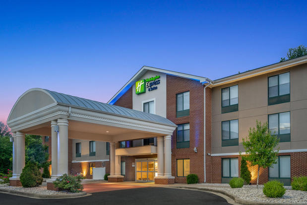 Images Holiday Inn Express & Suites Tell City, an IHG Hotel