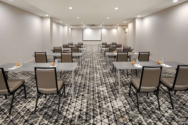 Images Embassy Suites by Hilton Atlanta Perimeter Center