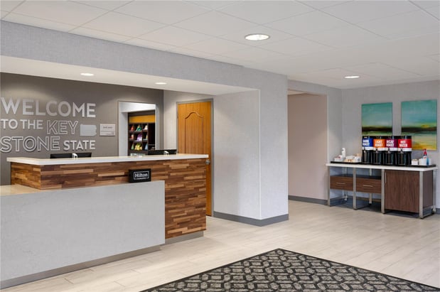 Images Hampton Inn & Suites Wilkes-Barre/Scranton, PA