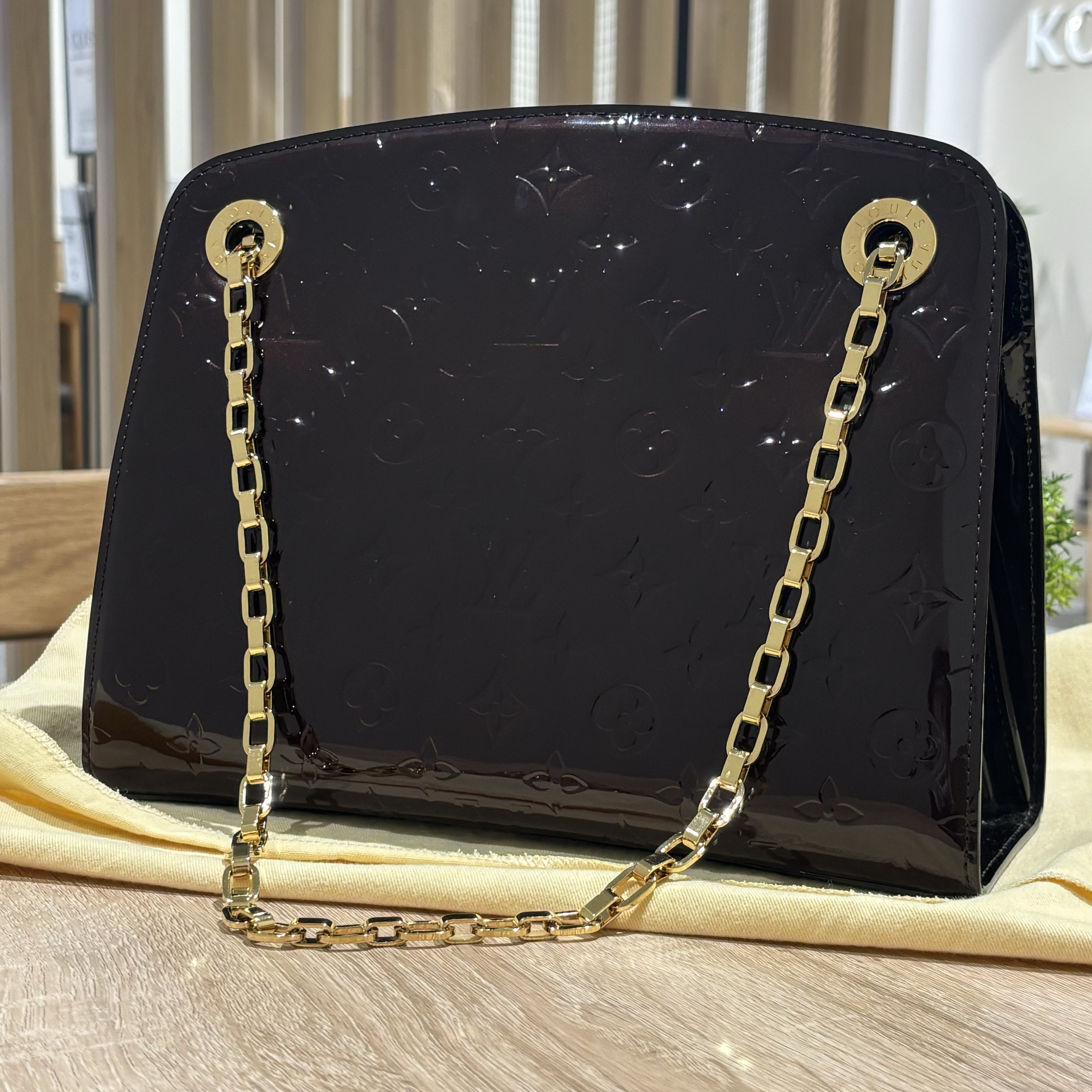 Images KOMEHYO（コメ兵）買取センター東岡崎