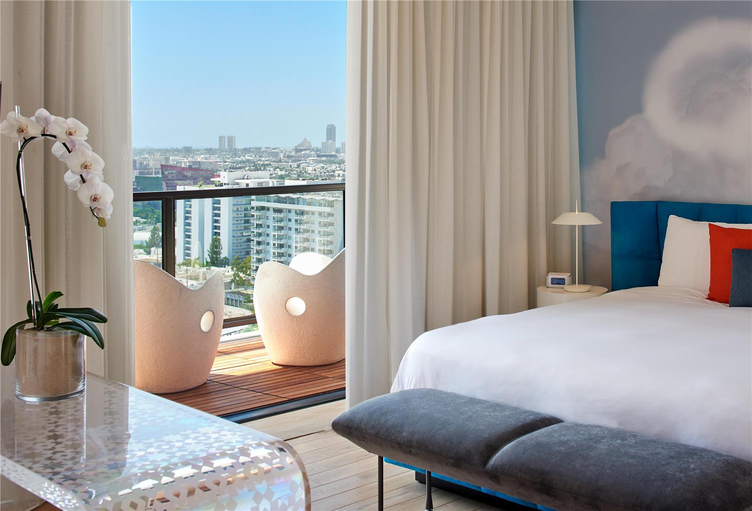 Guest room