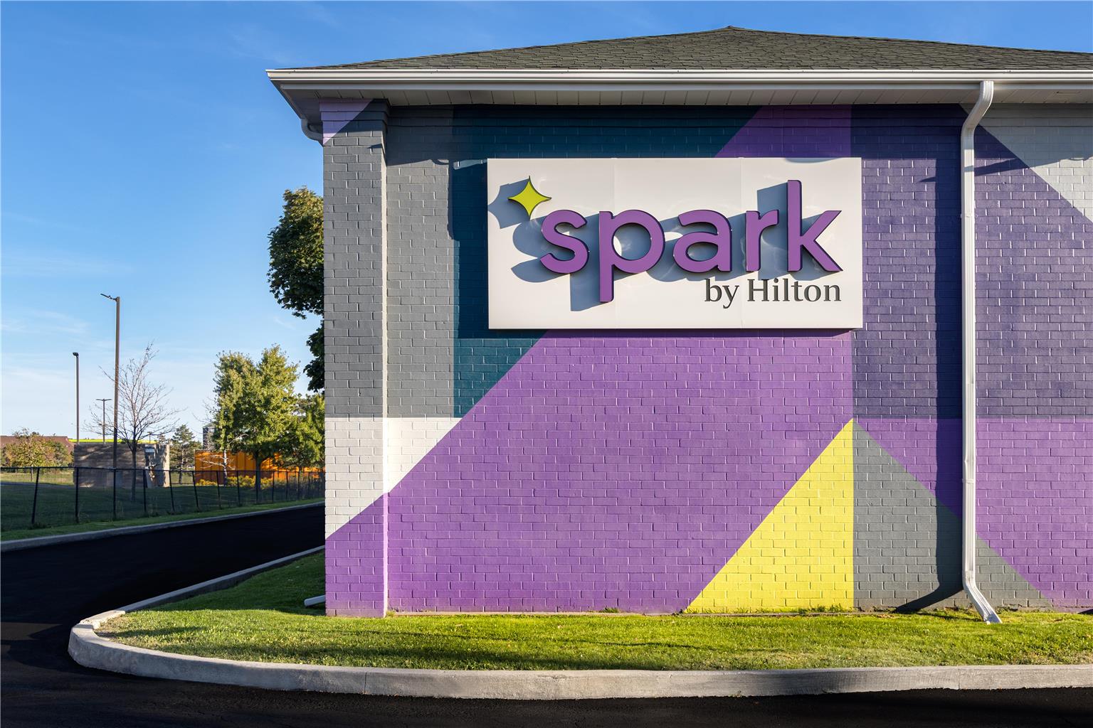 Images Spark by Hilton Toronto Mississauga