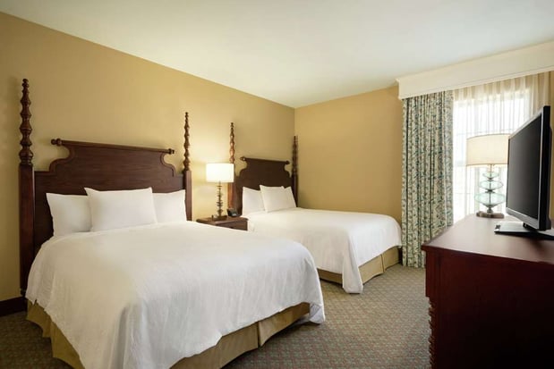 Images Embassy Suites by Hilton Savannah Historic District