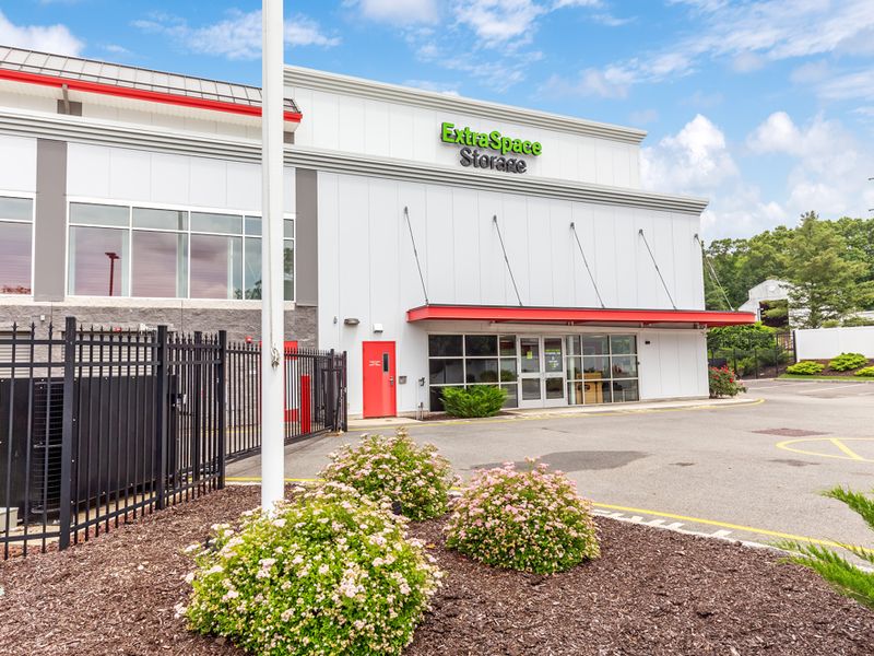 Images Extra Space Storage