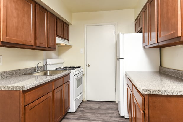 Images Middle River Townhomes