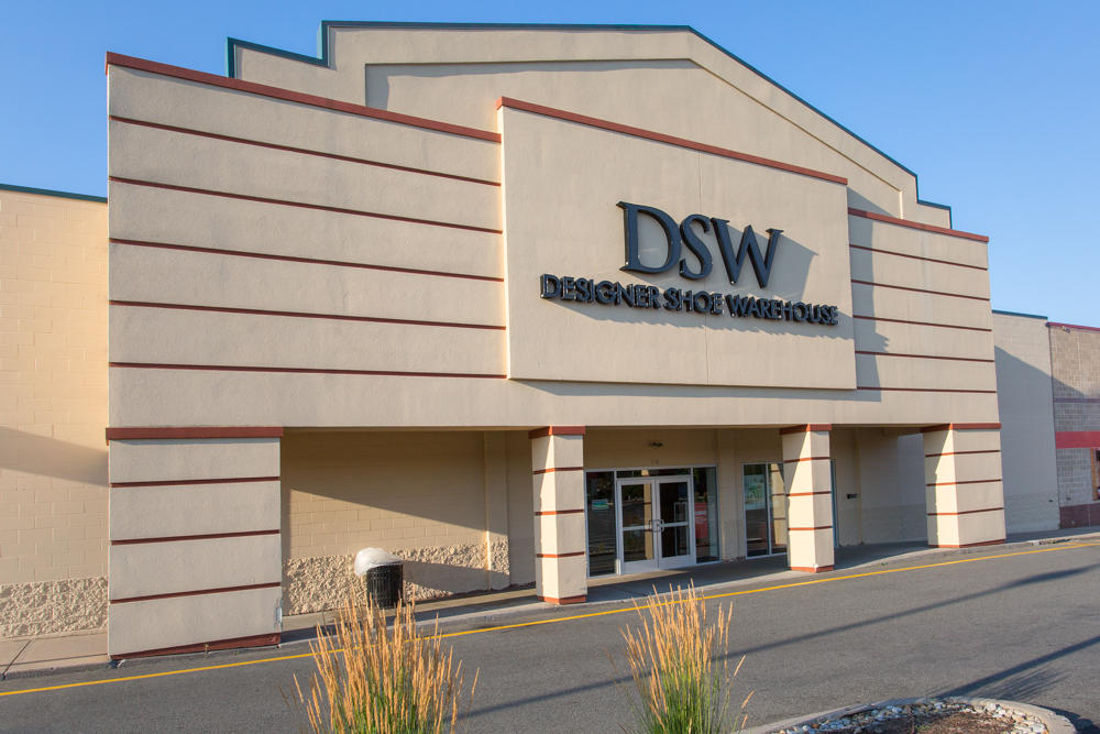 DSW at The Manchester Collection Shopping Center