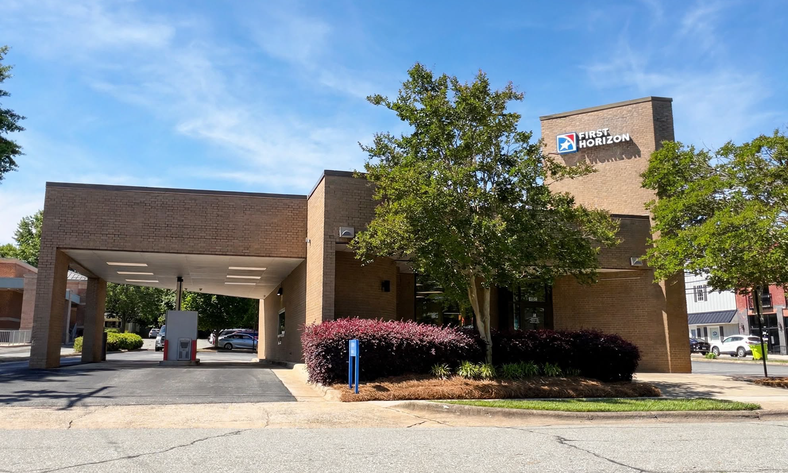 First Horizon Bank - Mebane, NC - E Washington St