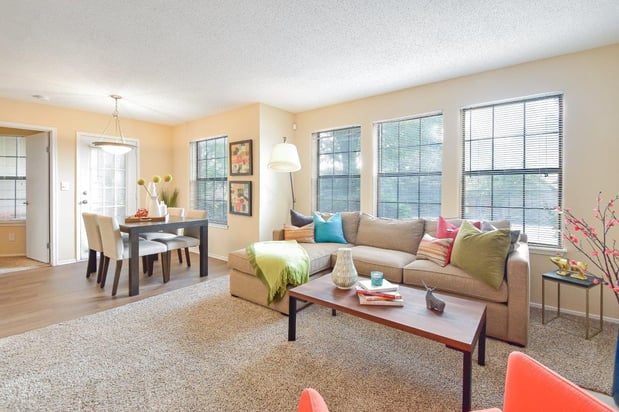 Images Park Laureate Apartment Homes