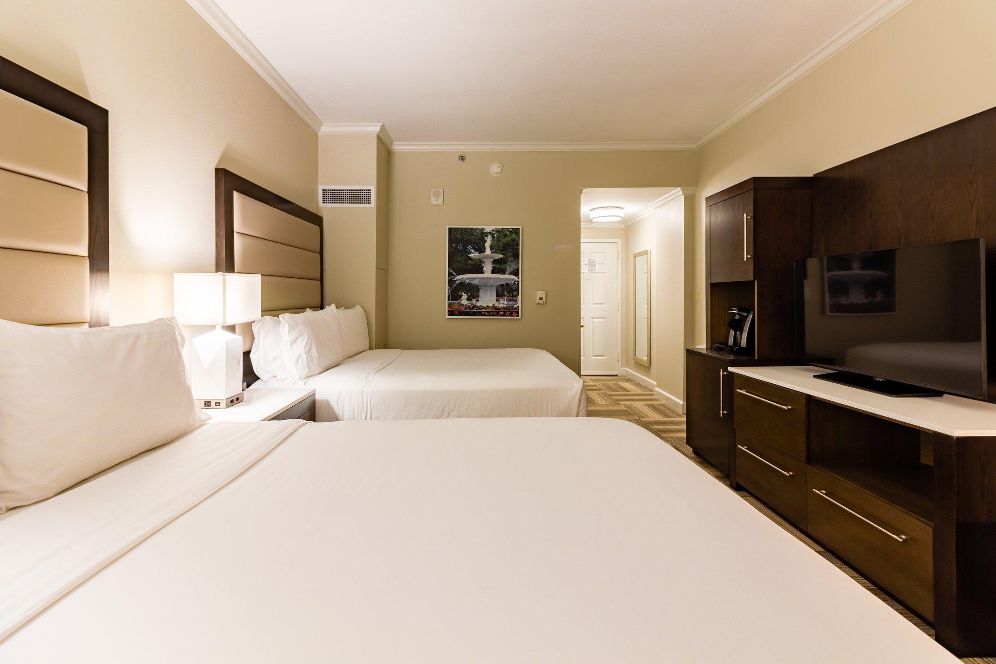 Holiday Inn Express Savannah-Historic District, an IHG Hotel Savannah (912)231-9000