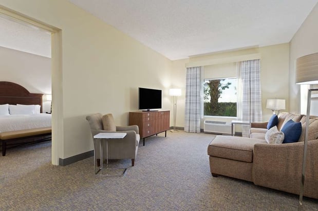 Images Hampton Inn & Suites Wellington