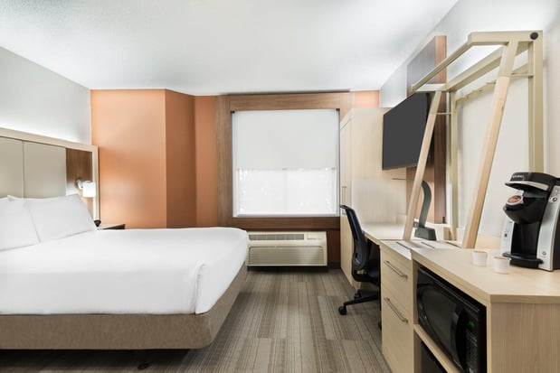 Images Holiday Inn Express & Suites Nearest Universal Orlando by IHG