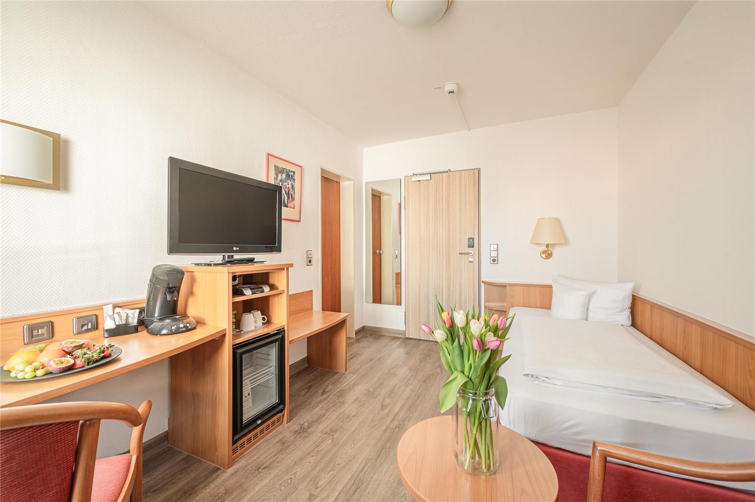 Best Western Queens Hotel Pforzheim-Niefern, Pforzheimer Strasse 52 in Niefern