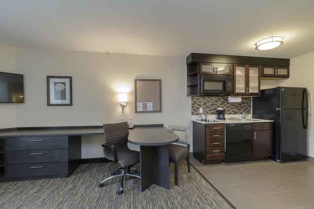 Images Candlewood Suites Mishawaka by IHG