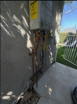 Los Carnales Plumbing - Tankless water heater installation