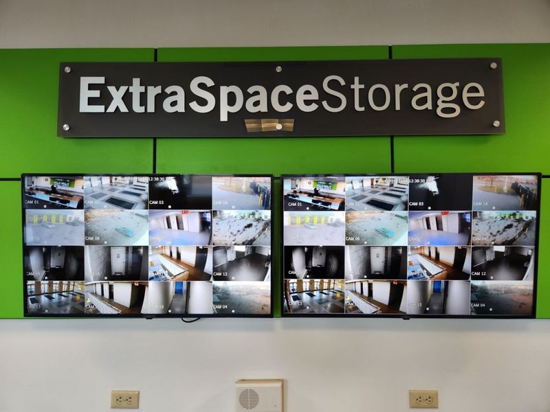 Images Extra Space Storage