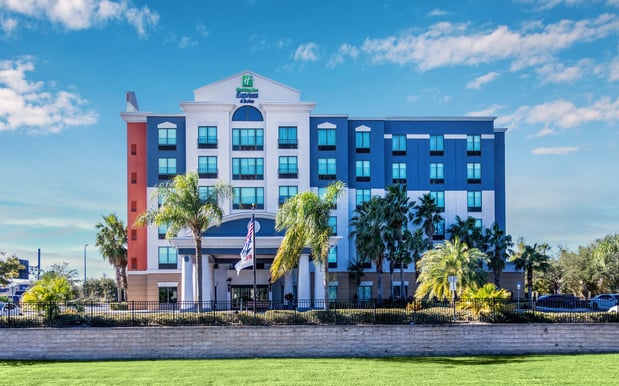 Images Holiday Inn Express & Suites Orlando - International Drive by IHG