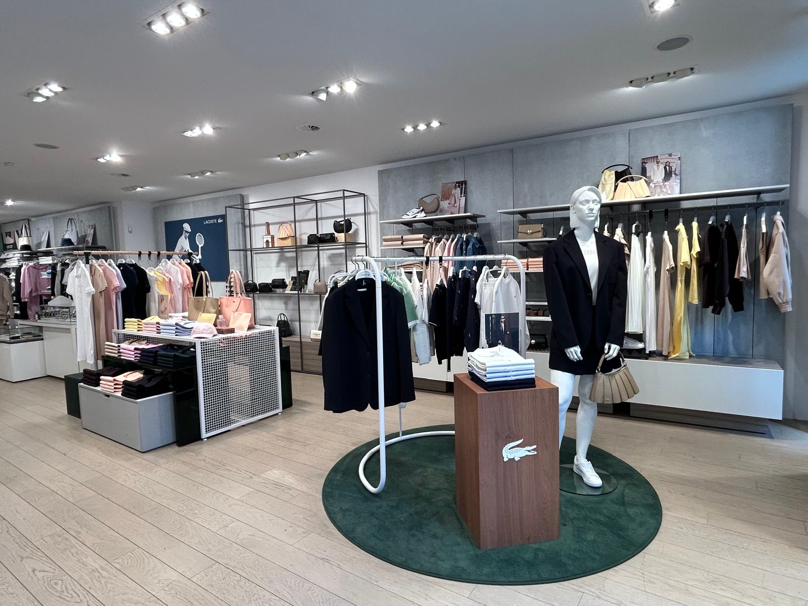 Lacoste Luzern, Hertensteinstrasse 12 in Luzern