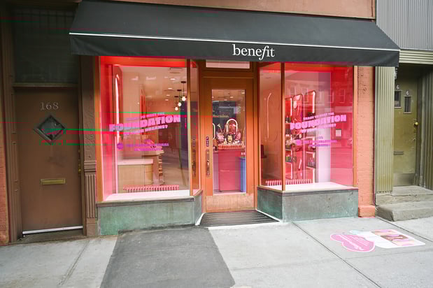 Images Benefit Cosmetics Boutique & BrowBar
