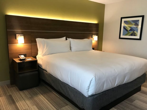 Images Holiday Inn Express & Suites Pasadena - Los Angeles by IHG