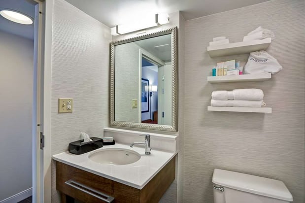 Images Hampton Inn Norfolk-Naval Base