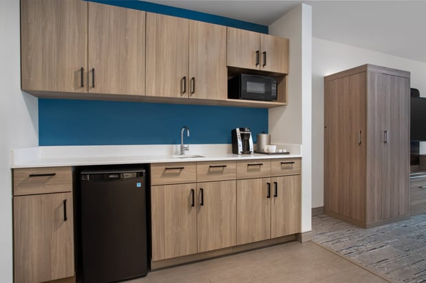 Images Holiday Inn Express & Suites Terre Haute by IHG
