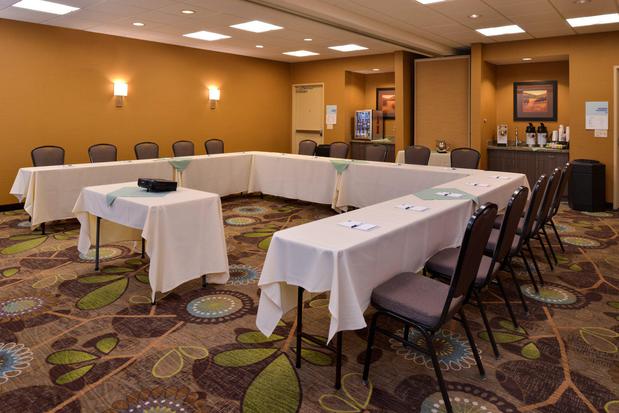 Images Holiday Inn Express & Suites Pocatello by IHG
