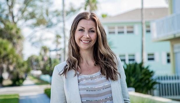 Images Grand Welcome Tampa Vacation Rental Property Management