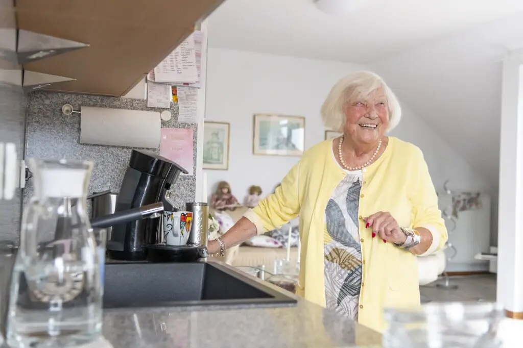 Zentrum für Betreuung und Pflege Phönix Köln-Weidenpesch, Neusser Str. 669-673 in Köln