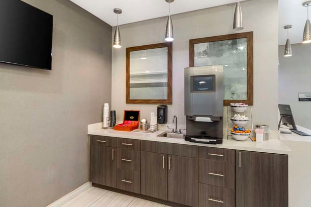 Images Best Western Plus Gardena Inn & Suites