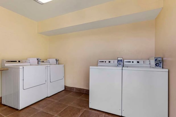 Images Best Western Desert Inn