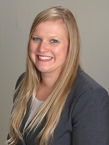 Images Elizabeth Topping - Mutual of Omaha Advisor