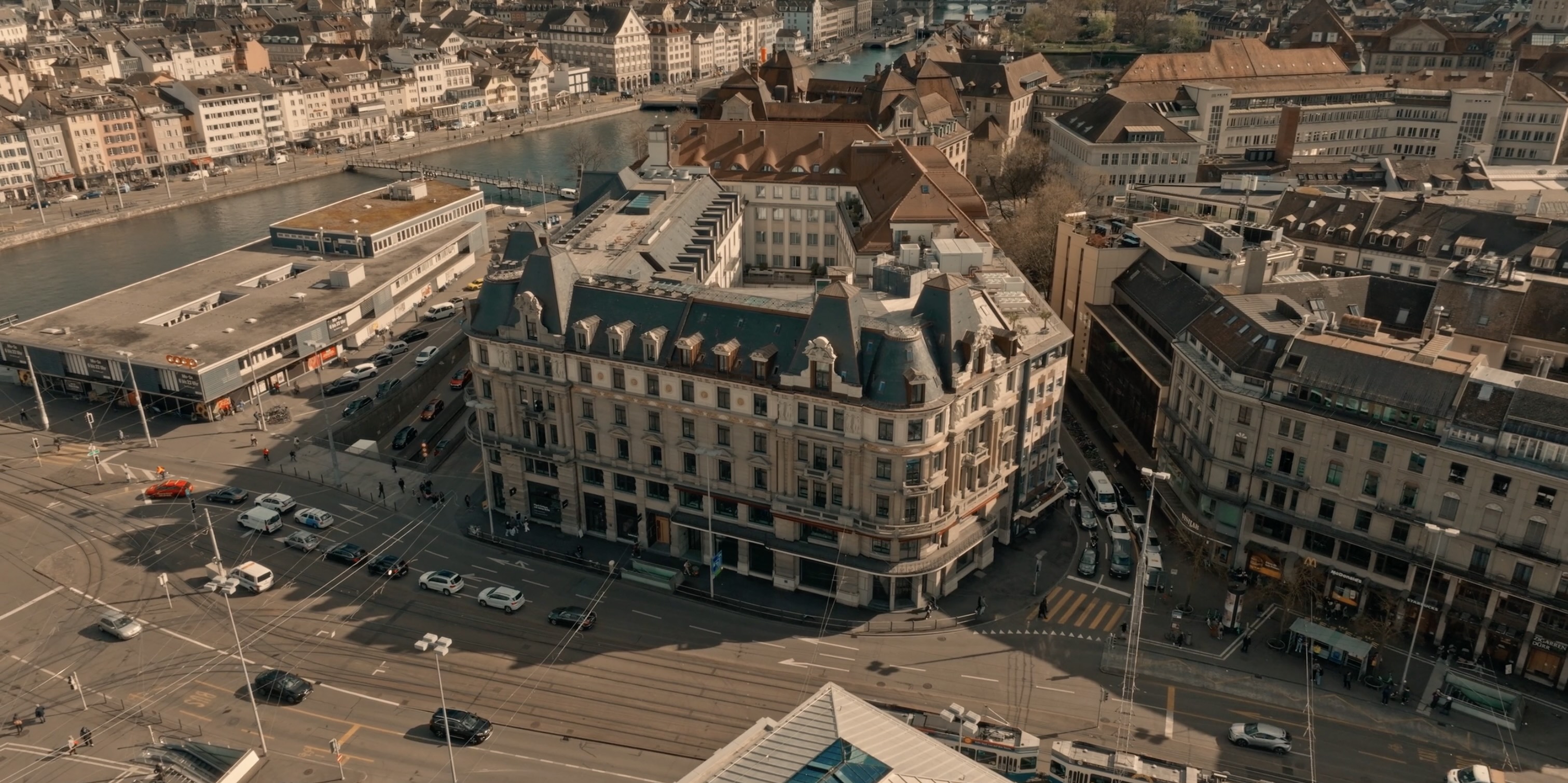 Signature by Regus - Zurich, Bahnhofplatz, Bahnhofquai 11 in Zürich