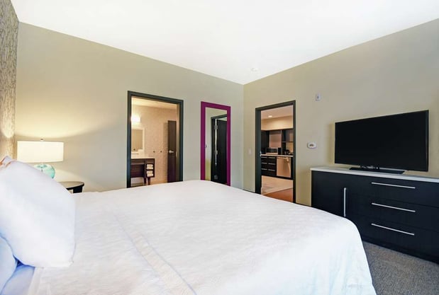 Images Home2 Suites by Hilton Beloit