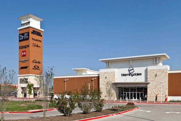 Grand Prairie Premium Outlets in Grand Prairie, 2950 W Interstate 20 ...