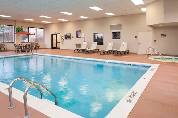 Images Hampton Inn Muskegon
