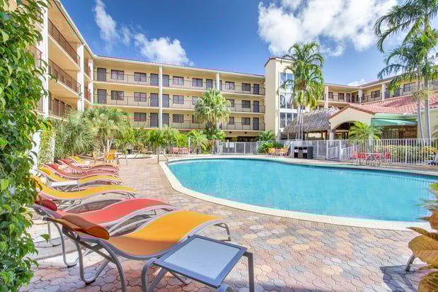 Images Holiday Inn & Suites Boca Raton - North by IHG