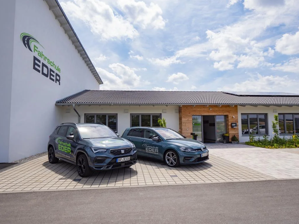 Bild 1 Fahrschule Eder in Eichendorf