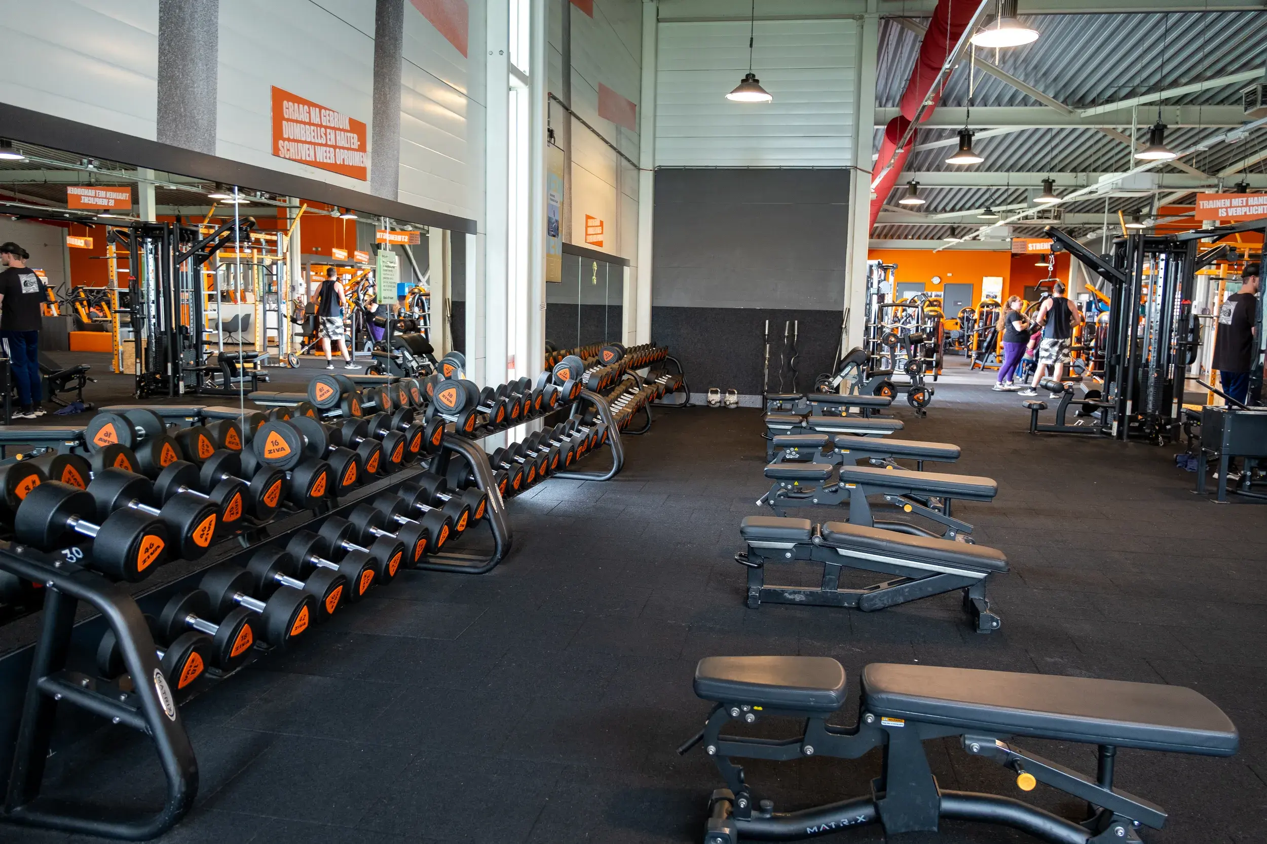 Foto's Basic-Fit 24/7