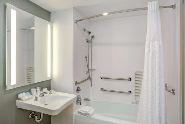 Images Hilton Garden Inn Boston/Waltham